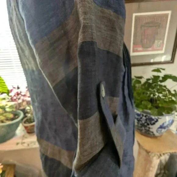 Aquamarine Women's Tunic Top Size 8 - Picture 11 of 14